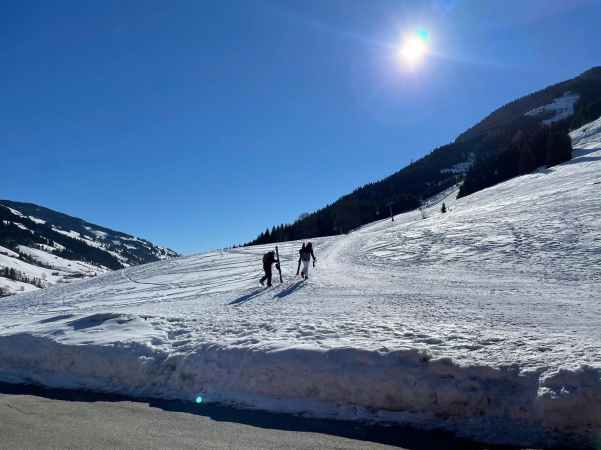 Hotel-Pension Schattberg Saalbach-Hinterglemm Ngoại thất bức ảnh